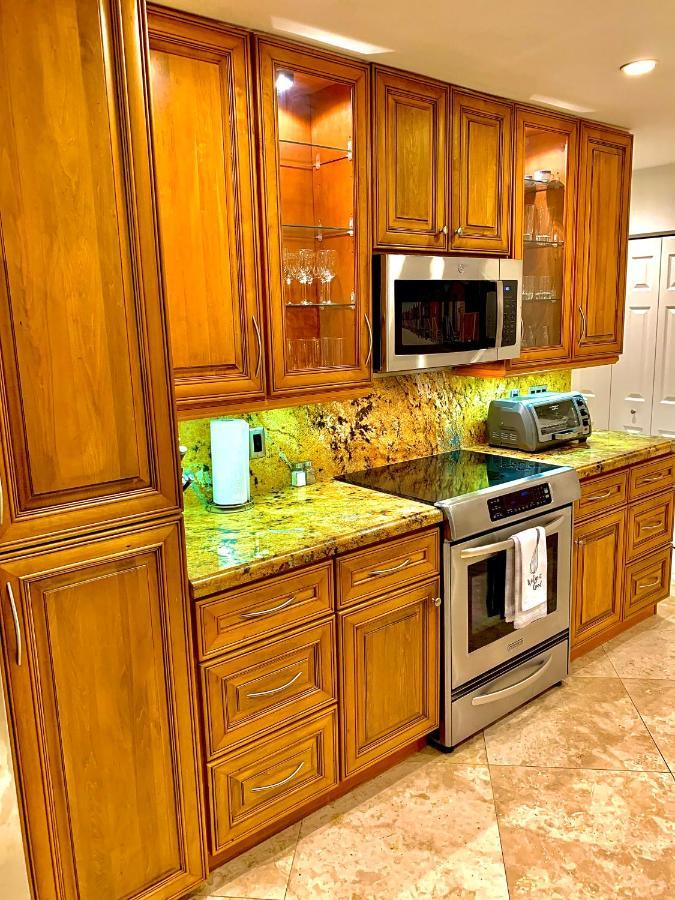 Kendall Keys Oasis Home W/ Pool, Theater & Arcade Miami Exterior photo